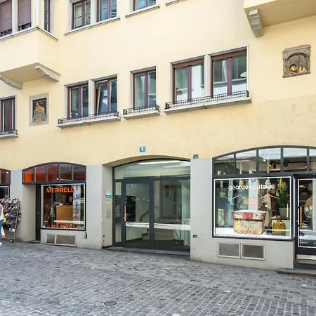 Apartment Muenstergasse Old Town Zurich