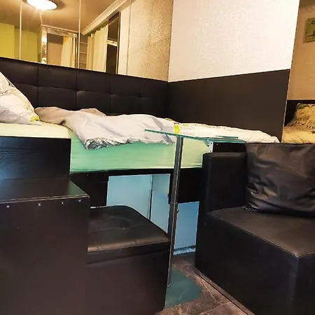 Room in Guest room - Mini-Apartement in Zurich Gasthof *