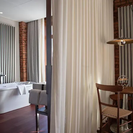 La Reserve Eden Au Hotel
