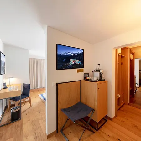 Fred Leonhardstrasse - Mobile Check-in Hotel Zürich