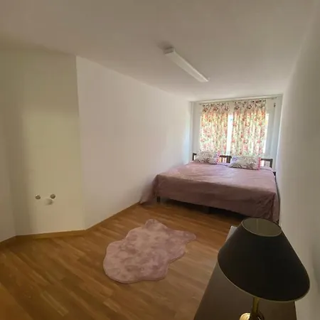 Get Cozy Family Flat Apartment *