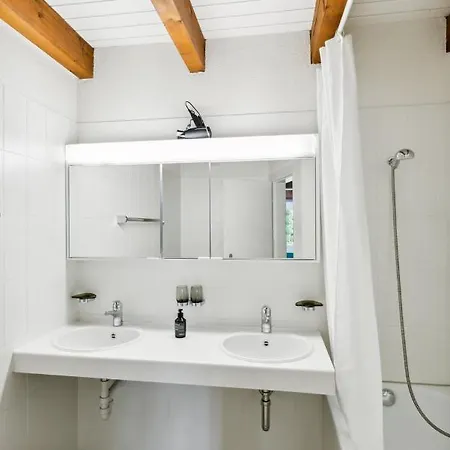Cozy Close To The Center Of Forch Apartment