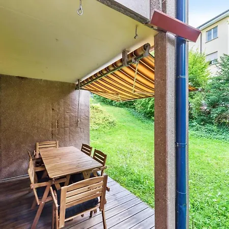 Cozy Close To The Center Of Forch Apartment