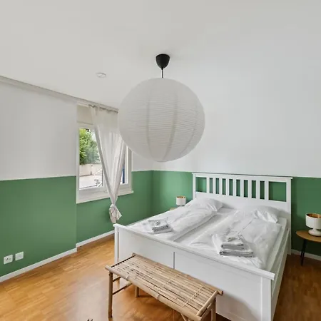 Cozy Close To The Center Of Forch Apartment Zurich