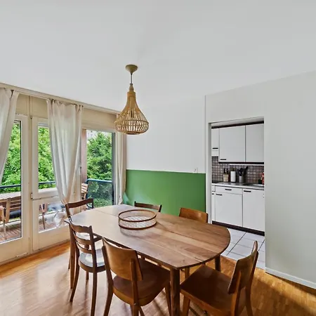 Cozy Close To The Center Of Forch Apartment