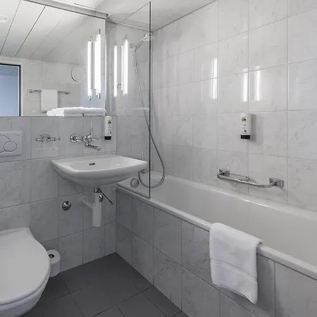 Royal Hotel 3*