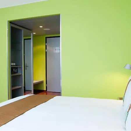 Messe By Ihg Hotel Zurich