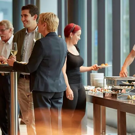 Messe, An Ihg 4* Zürich
