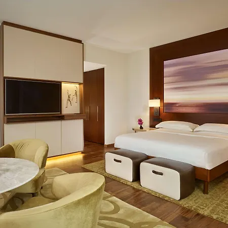 Park Hyatt – Center Luxury