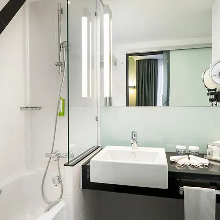 Messe By Ihg Hotel 4*