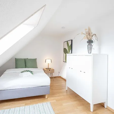 Modern 3bdr Duplex With Skyroof In Trendy West Apartment *