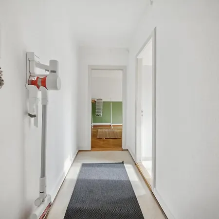 For Explorers 224 Apartment