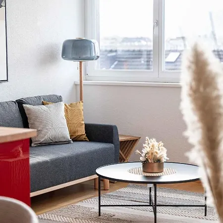 Apartment Modern 3bdr Duplex With Skyroof In Trendy West *
