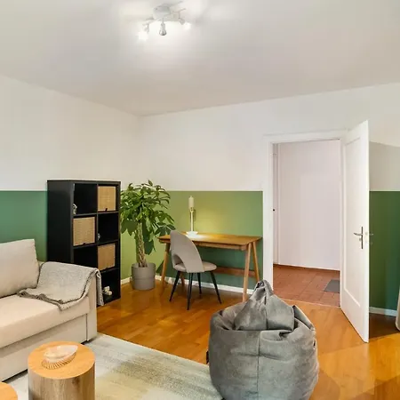 Spacious In The Heart Of Zltwg68 Apartment *