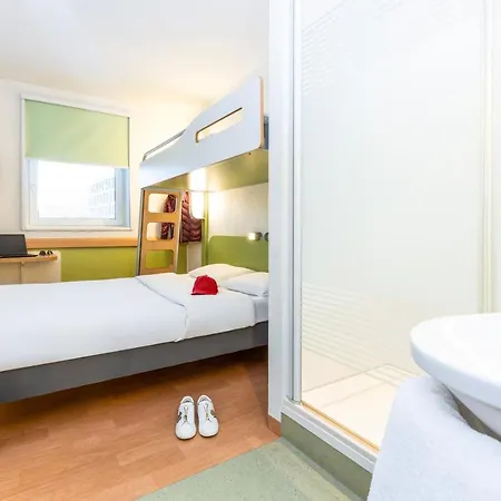 Ibis Budget West Hotel