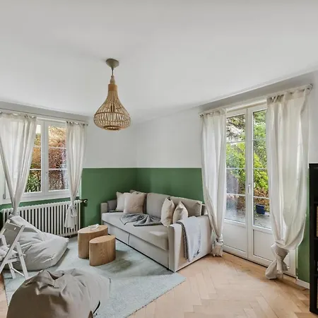 Centrally Located House With Garden Zurich