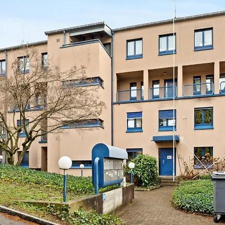 Cozy Close To The Center Of Forch Apartment *