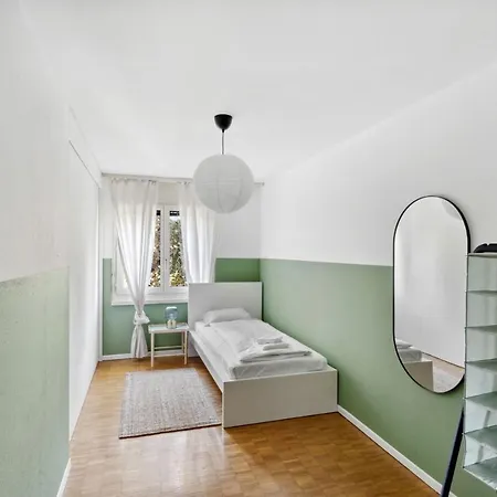 Apartment Cozy Close To The Center Of Forch