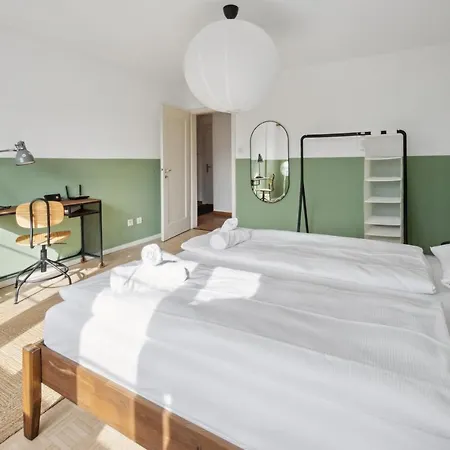 Muenstergasse Old Town Apartment Zurich