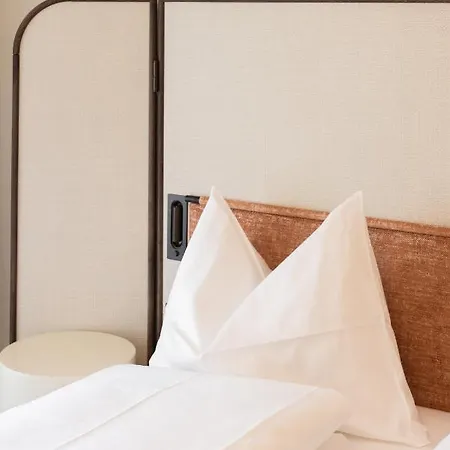 Ema House Serviced Superior Seefeld Apartment
