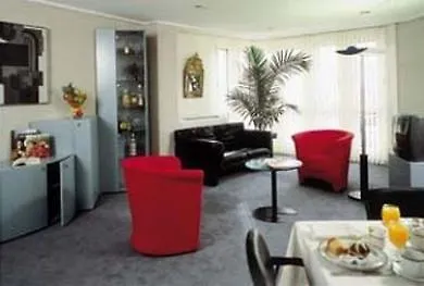Hotel Ema House