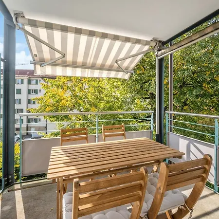 Apartment Comfortable In Oerlikon 20 Minutes Away From Airport *