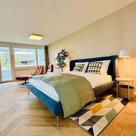 Apartment Modern With Air Condition & Balcony *