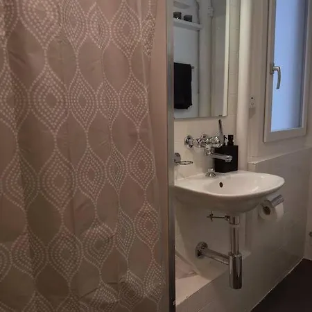 Apartment Süsse In Zürcher Altstadt 3