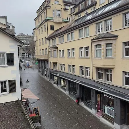 Süsse In Zürcher Altstadt 3 * Zürich