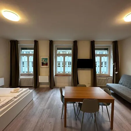 Hitrental Seefeld - Kreuzstrasse Apartment