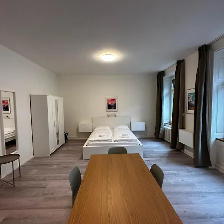 Apartment Hitrental Seefeld - Kreuzstrasse Zurich