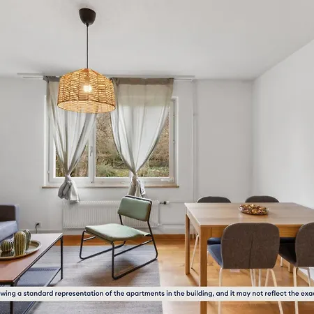 Suburban Bliss: Charming 2-story Terrace House *