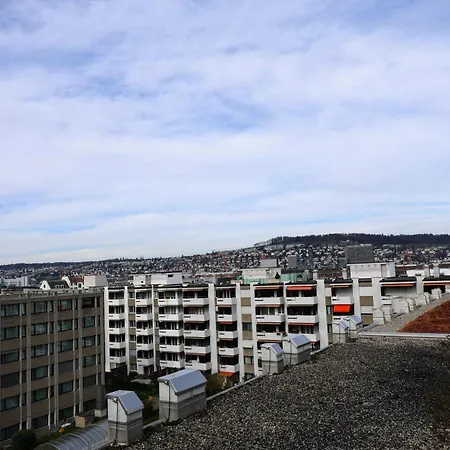 Reizendes Tiny Albisriederplatz Apartment Zürich