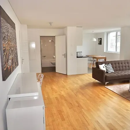 Apartment Balcony In Sh2,4r