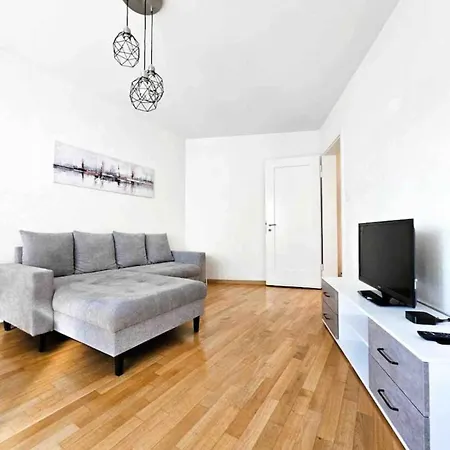 Delta - Baumackerstrasse - Self Check-in Apartment Zurich
