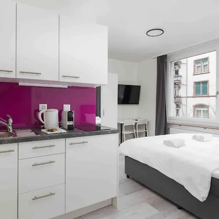 Urban Oasis With Queen Bed And View Be-28 Zurich