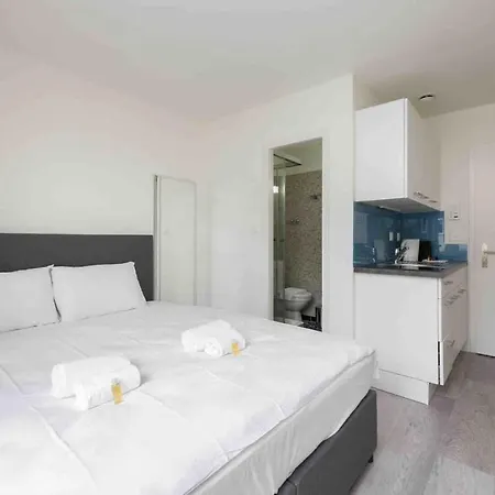 Urban Oasis With Queen Bed And View Be-43 *