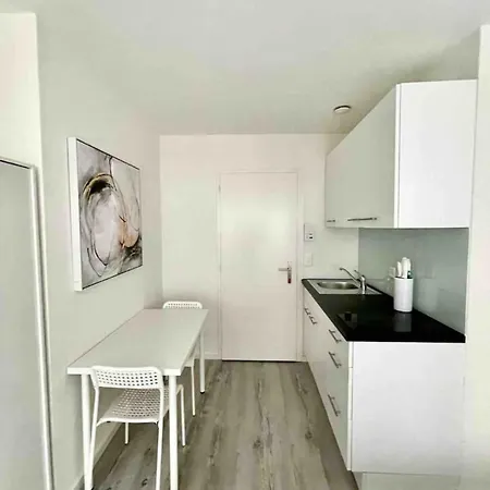 Urban Oasis With Queen Bed And View Be-14 Apartment