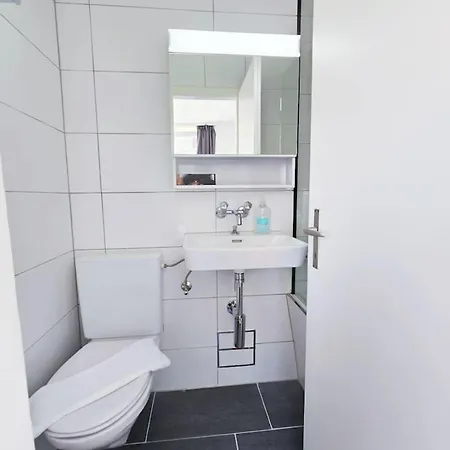 Urban Oasis With Queen Bed And View Be-38 Apartment Zürich