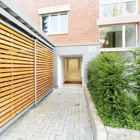 Ground Floor - Peaceful Living In The Of Apartment