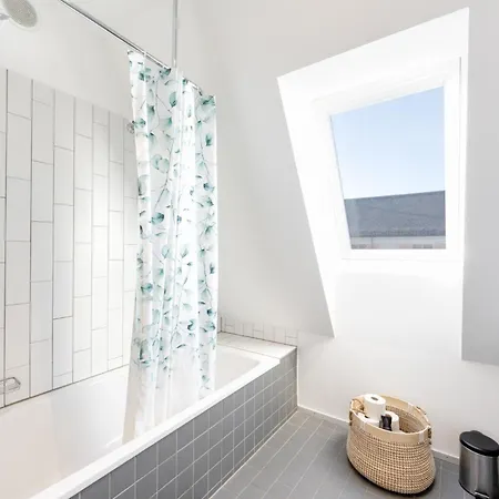 Urban Rooftop Getaway Zürich