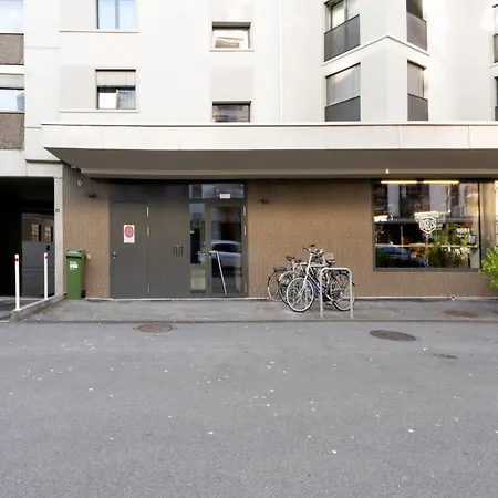 Urban Rooftop Getaway Zürich