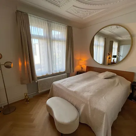 Apartment Exclusive Next To Main Station *