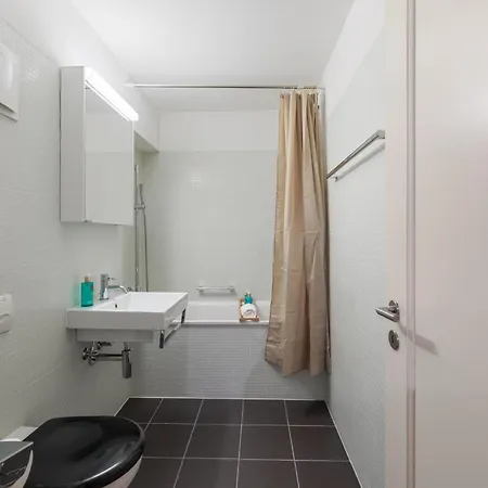 Apartment Muenstergasse Old Town