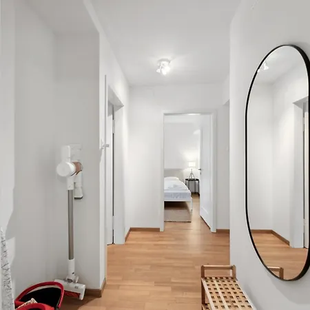 Muenstergasse Old Town Apartment