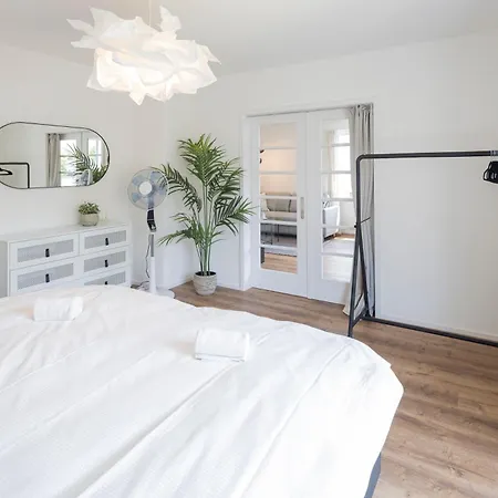 Stayy Bijou Balgrist Premium Near Hospitals - 24h Self Check-in - Parking * Zurich