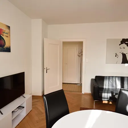 Cosy 2-bedroom Near - Stardust 31 Zurich