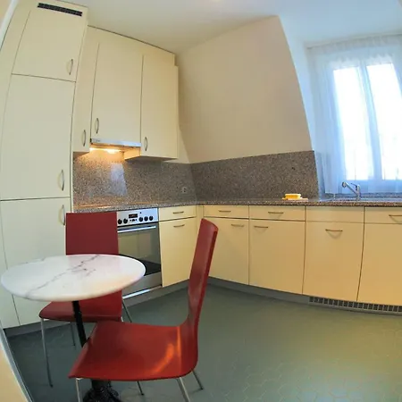 Spacious 2-bedroom Near - Stardust 32 Apartment *