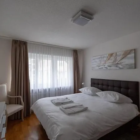 Apartment Executive 2 Bedroom Flat / Center *
