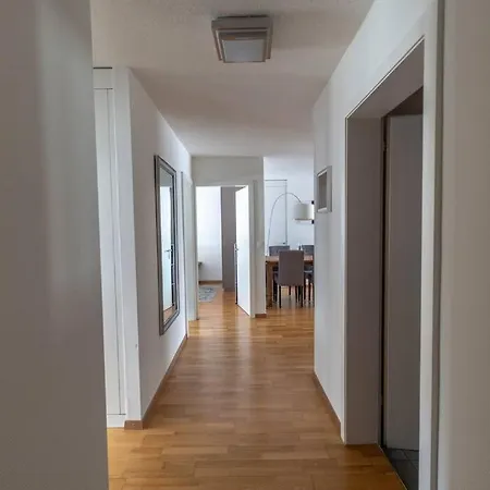 Executive 2 Bedroom Flat / Center Zurich